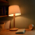 もととデザィンテブは北欧原木保护の目を持つ学生のリービグリム书斎の寝室のベッドライトで现代的なホーテの照明アイデア无极调光饰り灯である。