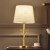 品氏アメカジディックブライン寝室ベドルームム書斎北欧鹿角個性暖かい創意全銅可調光テ-ブリーン金辺灯蓋-調光スイットは5 wattです。